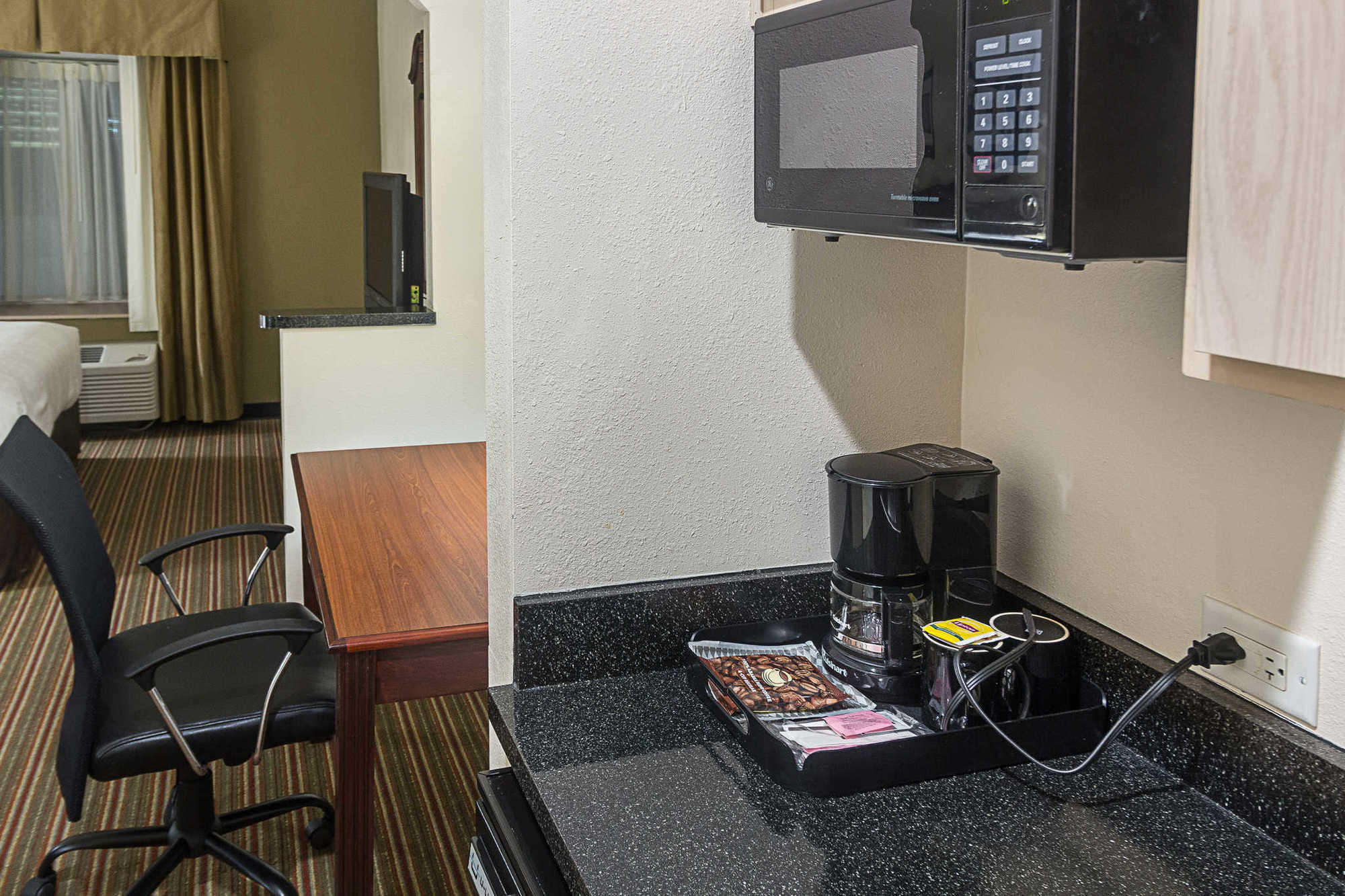 Quality Inn & Suites West Chase Houston Zimmer foto